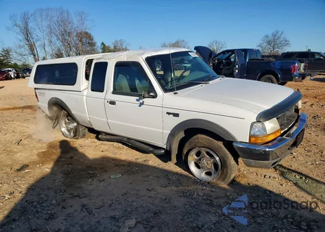 1999 Ford Ranger Super Cab z USA, uszkodzony, nr VIN 1FTZR15X9XPB26366